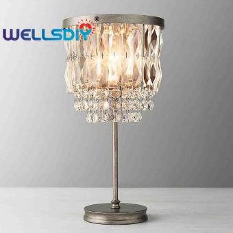 Delicate Crystal Table Lamp